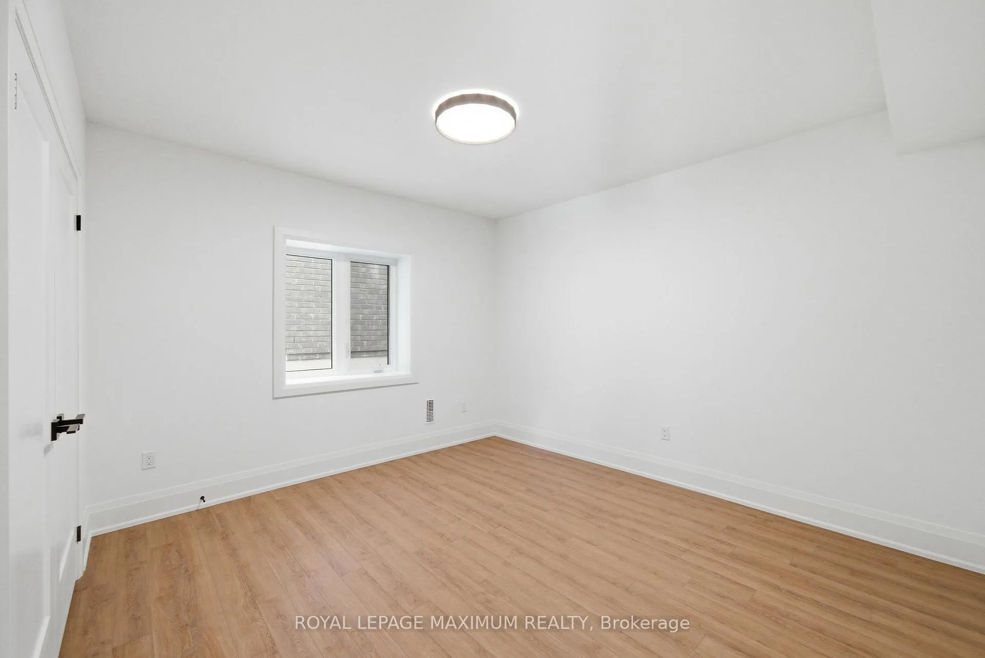 Photo 36 of 19 Donsgrove Court, Vaughan, Patterson — HOMEH