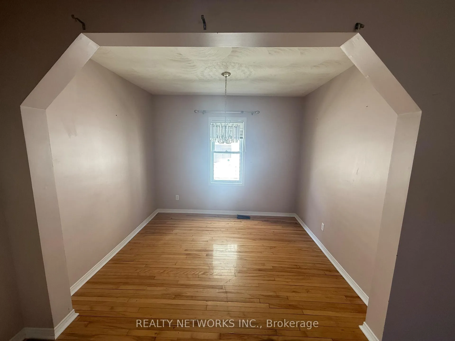 Photo 7 of 112 Dwyer Avenue, Timmins, SCH - Main Area — HOMEH