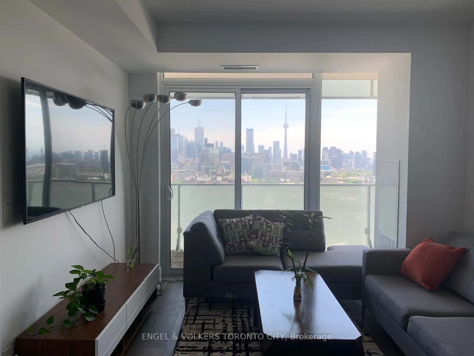 Photo 2 of Unit 2203, 200 Bloor Street W, Toronto, The Annex — HOMEH