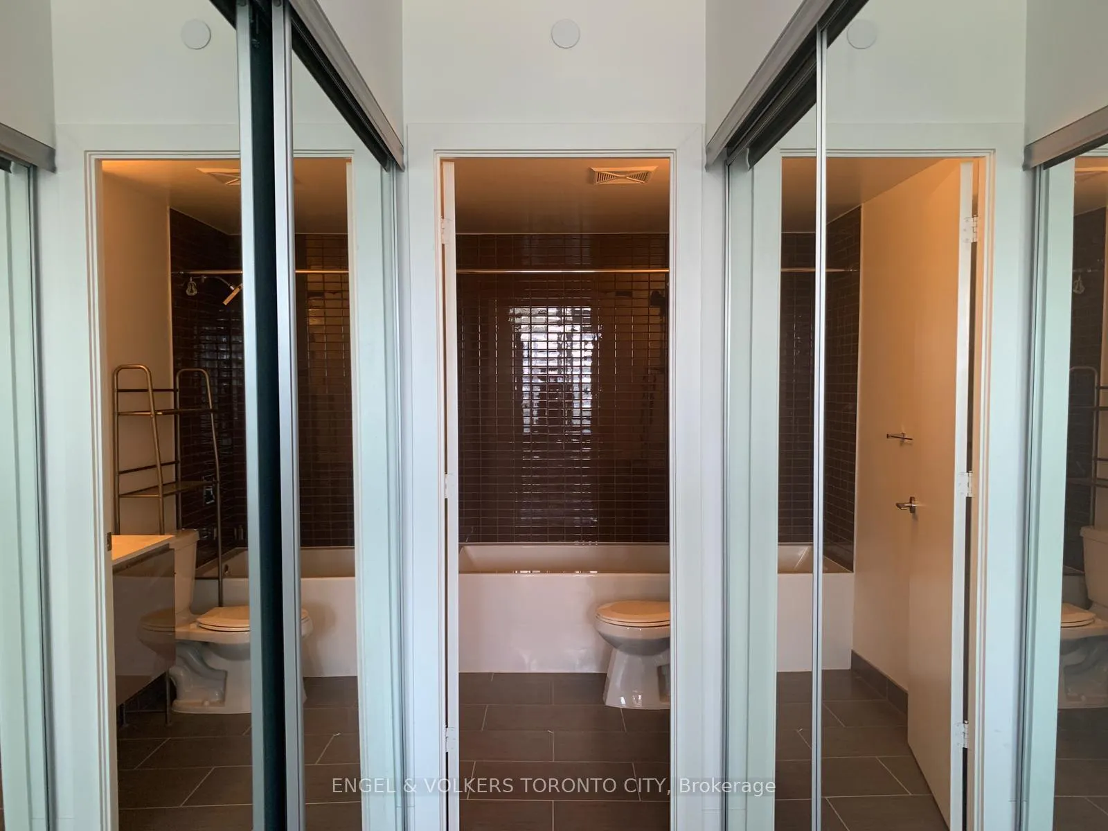 Photo 9 of Unit 2203, 200 Bloor Street W, Toronto, The Annex — HOMEH