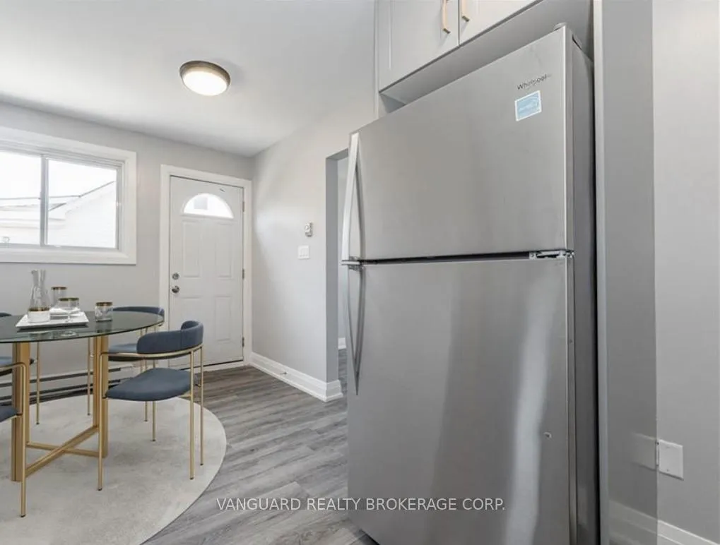 Photo 5 of 135 Pollock Avenue, Cambridge, Alison — HOMEH