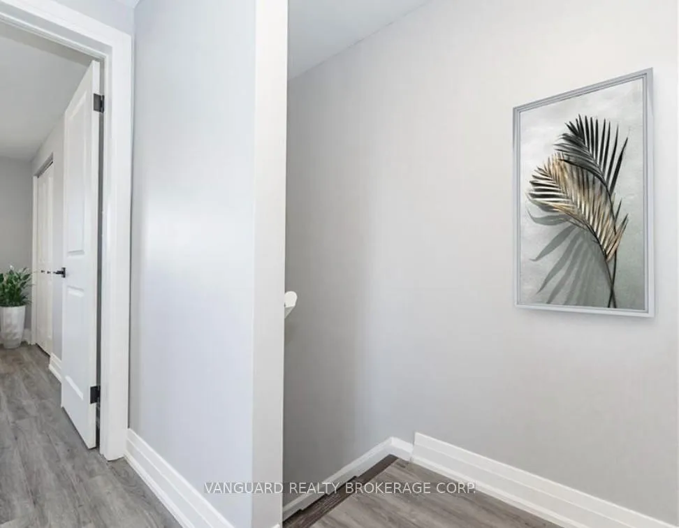 Photo 10 of 135 Pollock Avenue, Cambridge, Alison — HOMEH