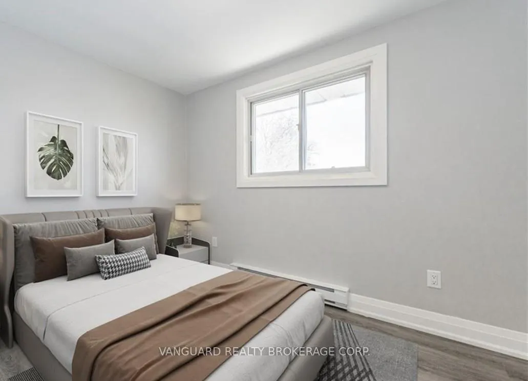 Photo 11 of 135 Pollock Avenue, Cambridge, Alison — HOMEH