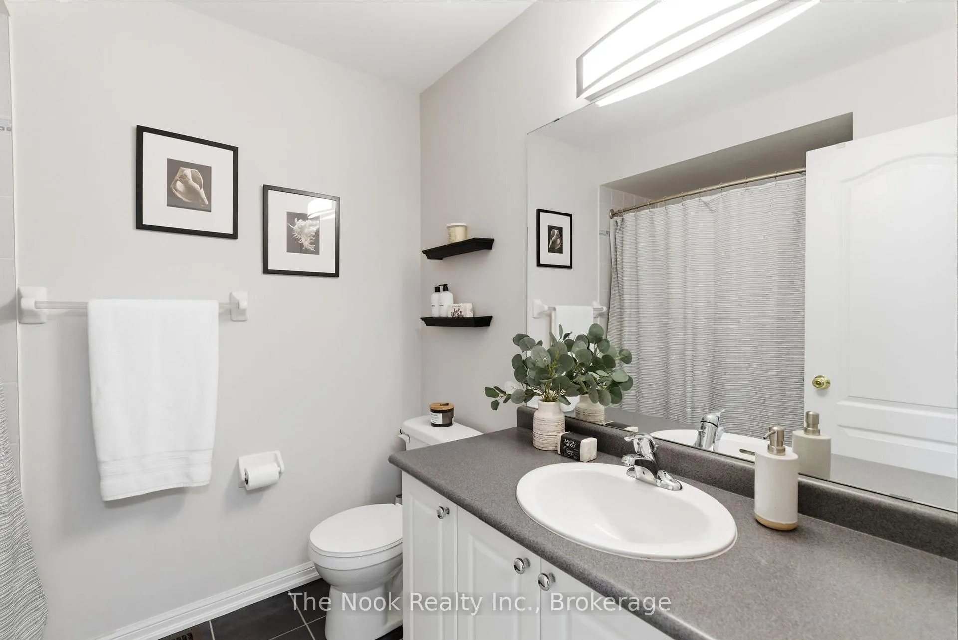 Photo 34 of 107 Barkdale Way, Whitby, Pringle Creek — HOMEH