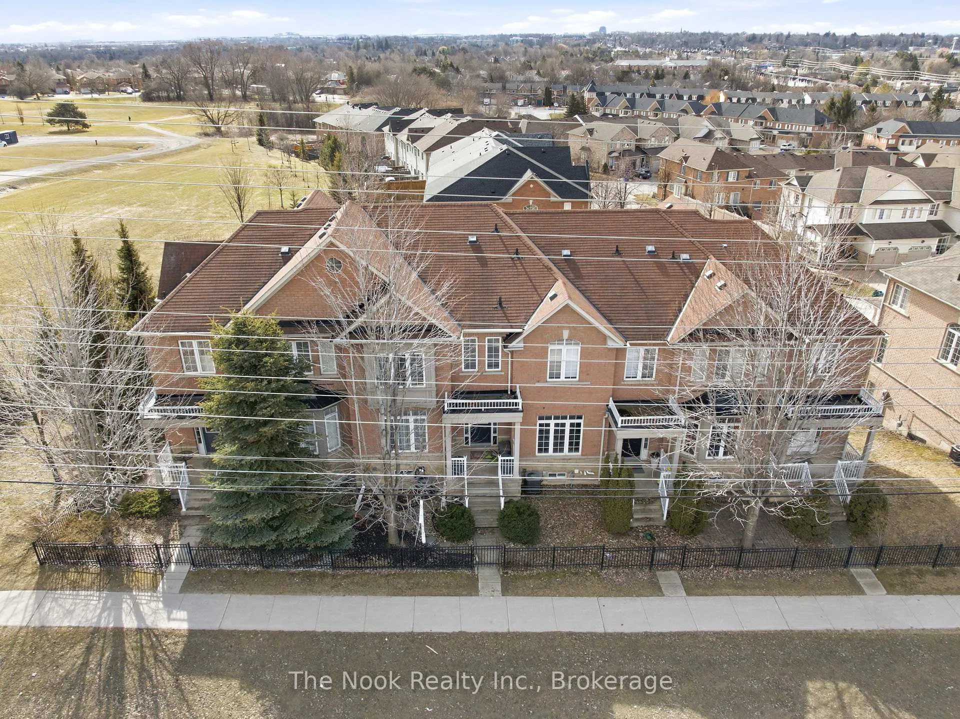 Photo 41 of 107 Barkdale Way, Whitby, Pringle Creek — HOMEH
