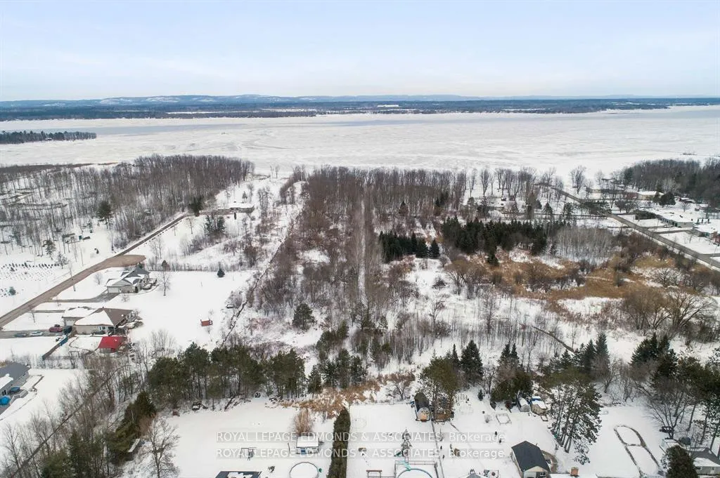 Photo 3 of Golf Course Road, Laurentian Valley — HOMEH