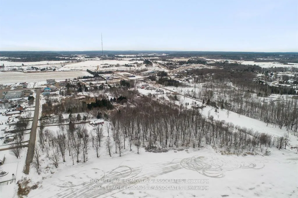Photo 8 of Golf Course Road, Laurentian Valley — HOMEH