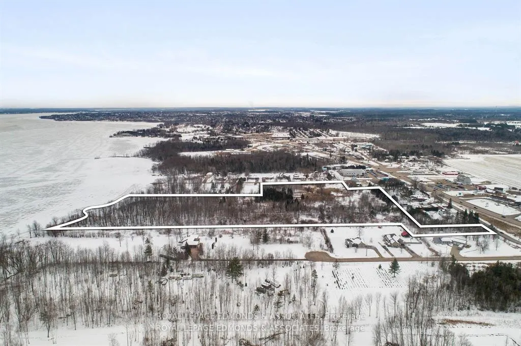 Photo 10 of Golf Course Road, Laurentian Valley — HOMEH