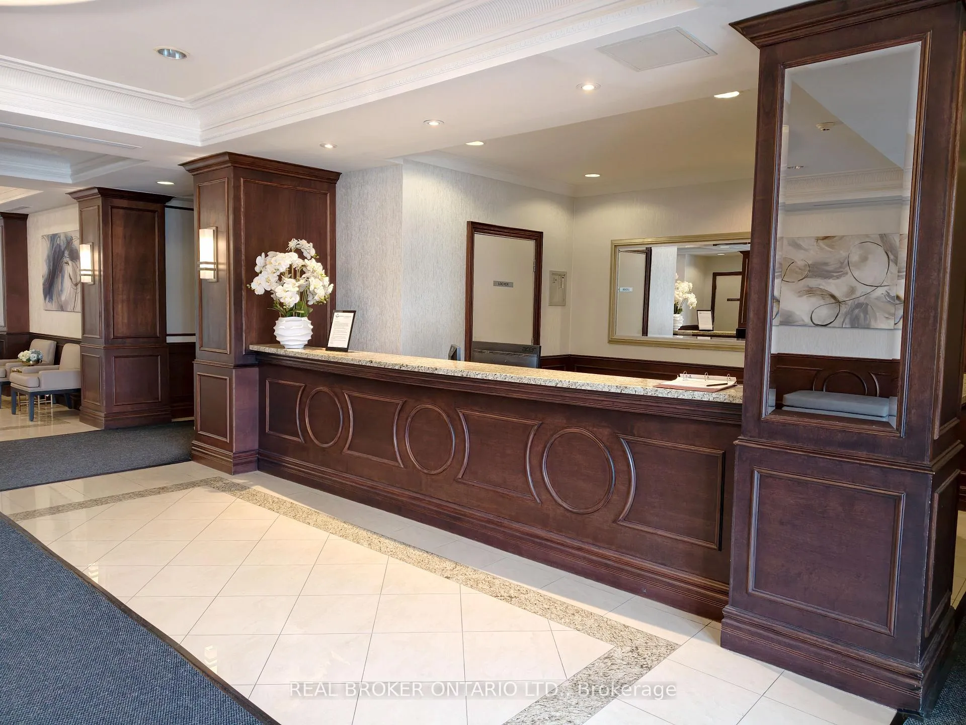 Photo 2 of Unit 702, 51 Times Avenue, Markham, Commerce Valley — HOMEH