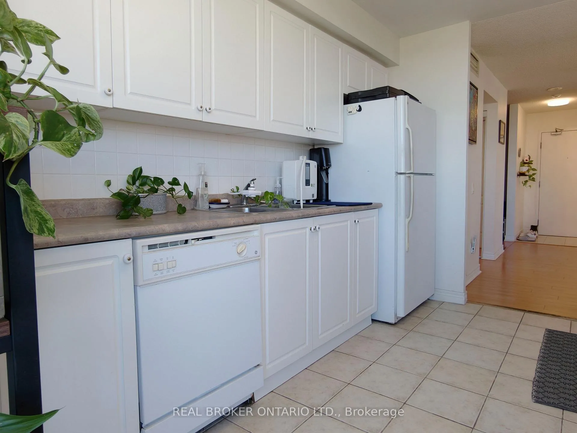 Photo 15 of Unit 702, 51 Times Avenue, Markham, Commerce Valley — HOMEH