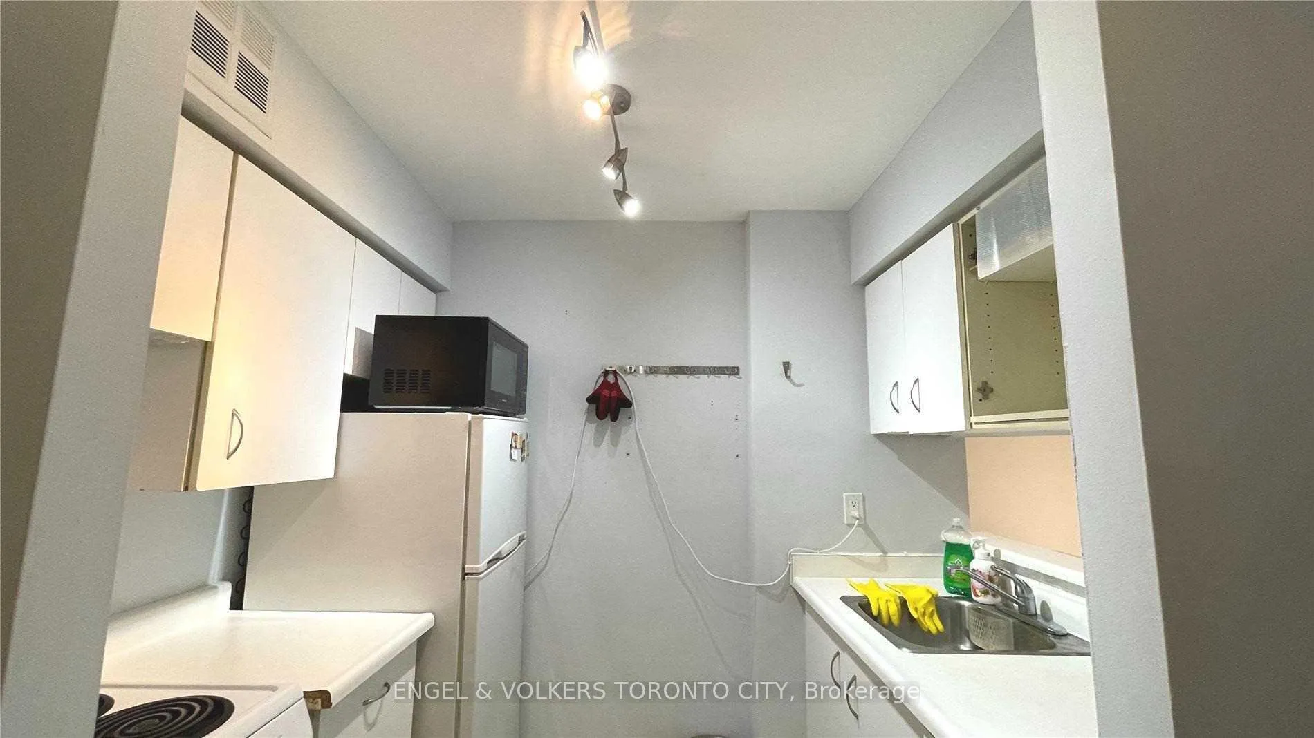 Photo 6 of Unit 2601, 44 St Joseph Street, Toronto, Bay Street Corridor — HOMEH