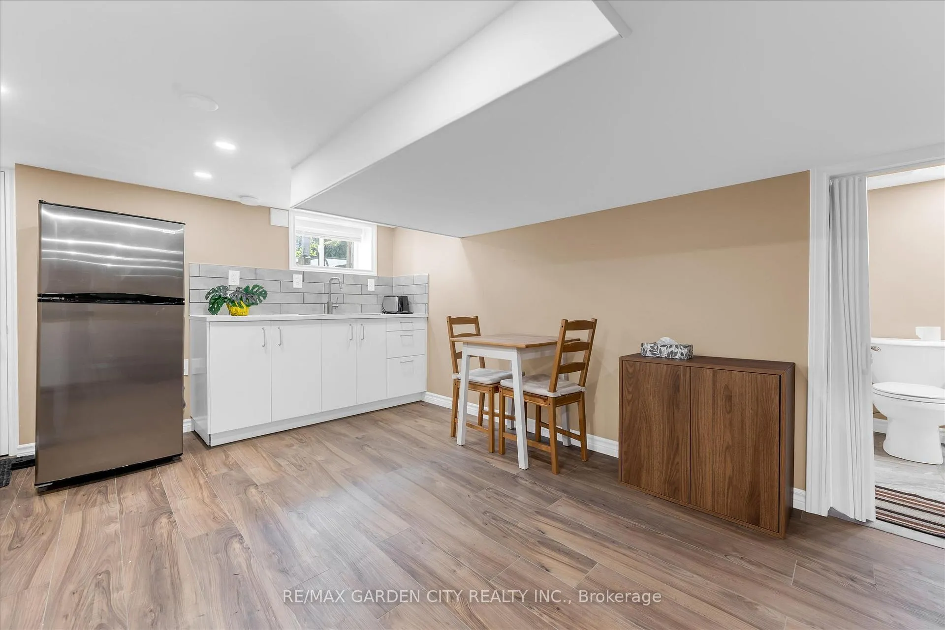 Photo 2 of Unit Lower, 205 Ferguson Avenue S, Hamilton, Corktown — HOMEH