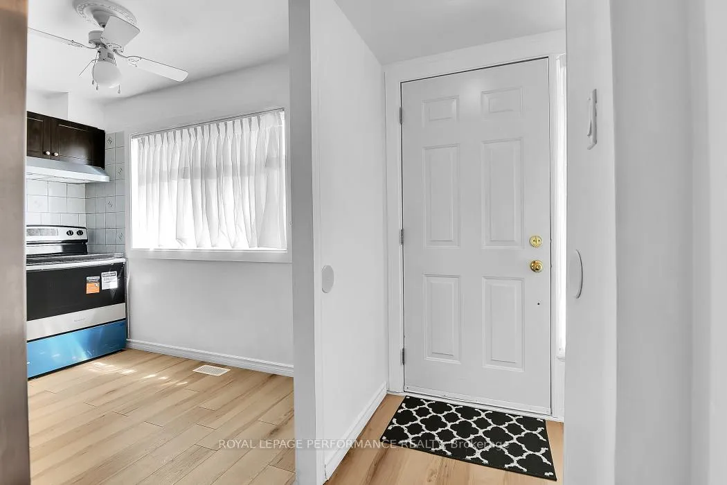 Photo 7 of 1743 Heatherington Road, Ottawa, Heron Gate/Industrial Park — HOMEH