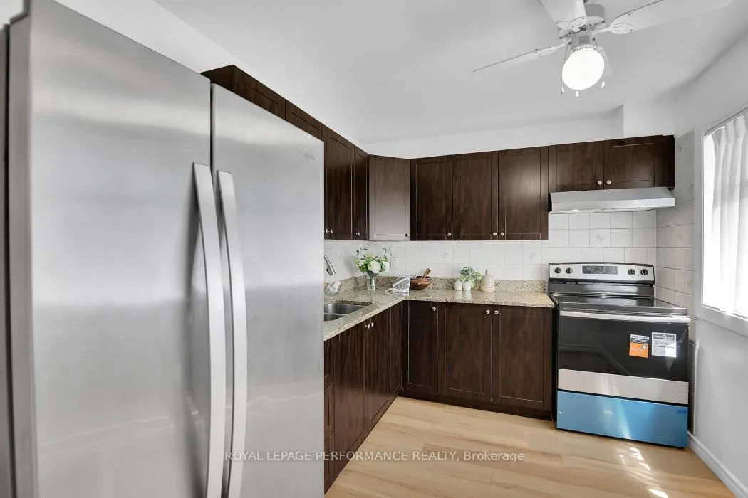 Photo 9 of 1743 Heatherington Road, Ottawa, Heron Gate/Industrial Park — HOMEH