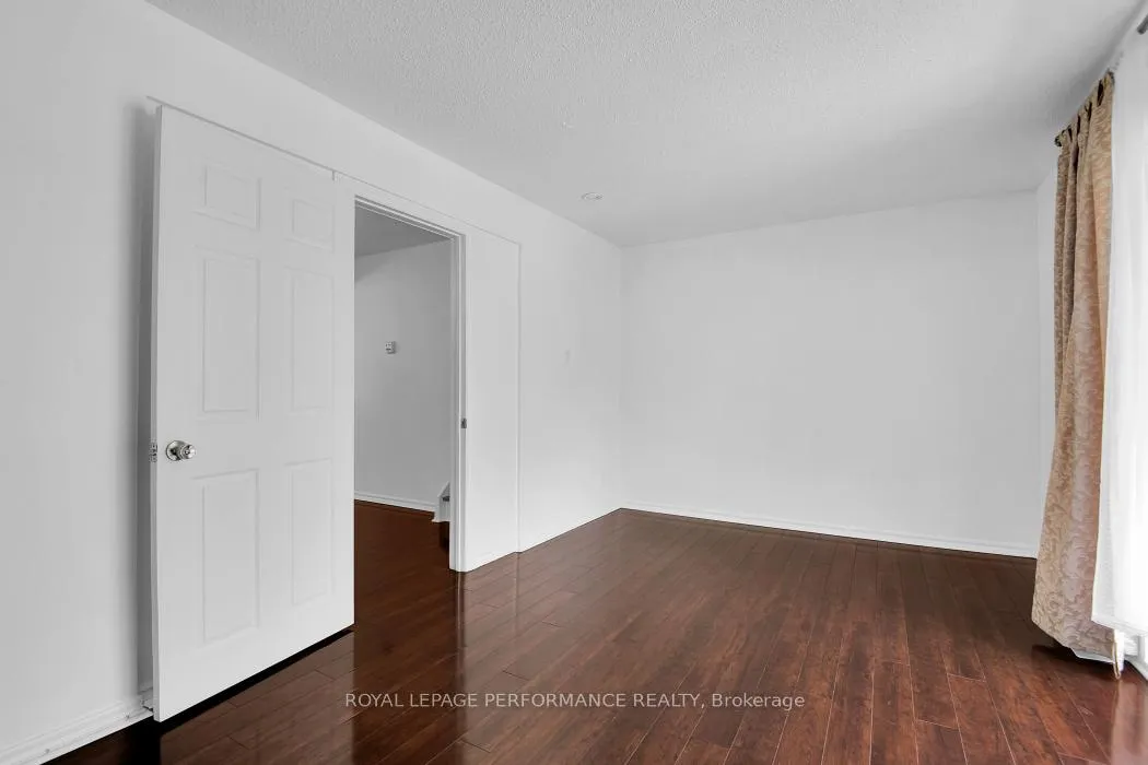 Photo 17 of 1743 Heatherington Road, Ottawa, Heron Gate/Industrial Park — HOMEH