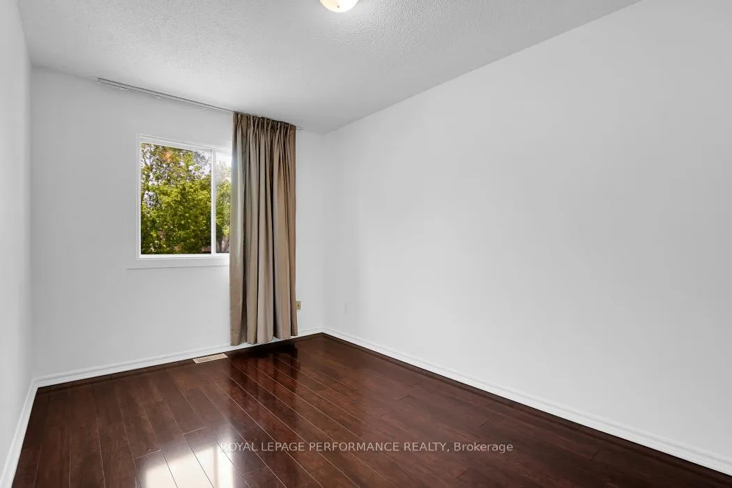 Photo 23 of 1743 Heatherington Road, Ottawa, Heron Gate/Industrial Park — HOMEH