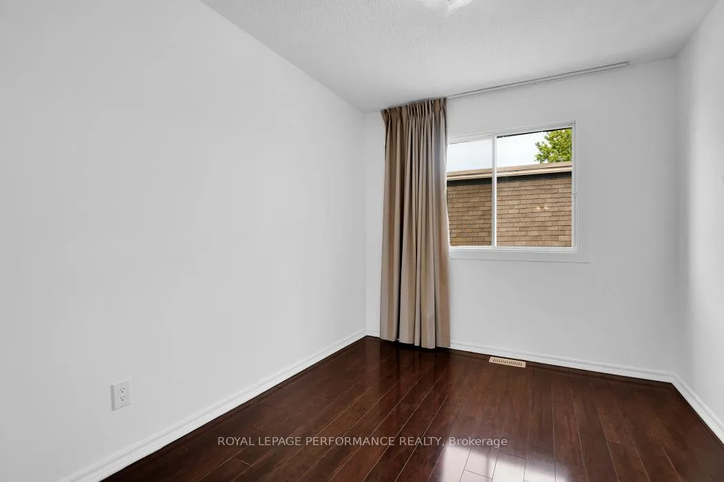 Photo 25 of 1743 Heatherington Road, Ottawa, Heron Gate/Industrial Park — HOMEH