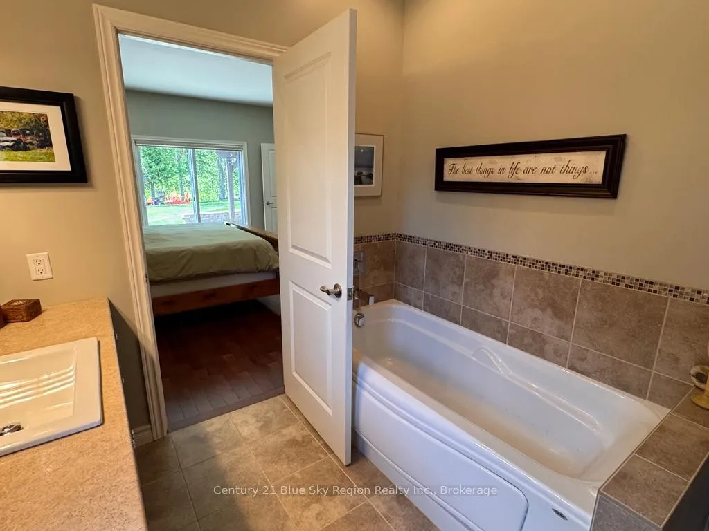 Photo 14 of 265 Osprey Crescent, Callander — HOMEH