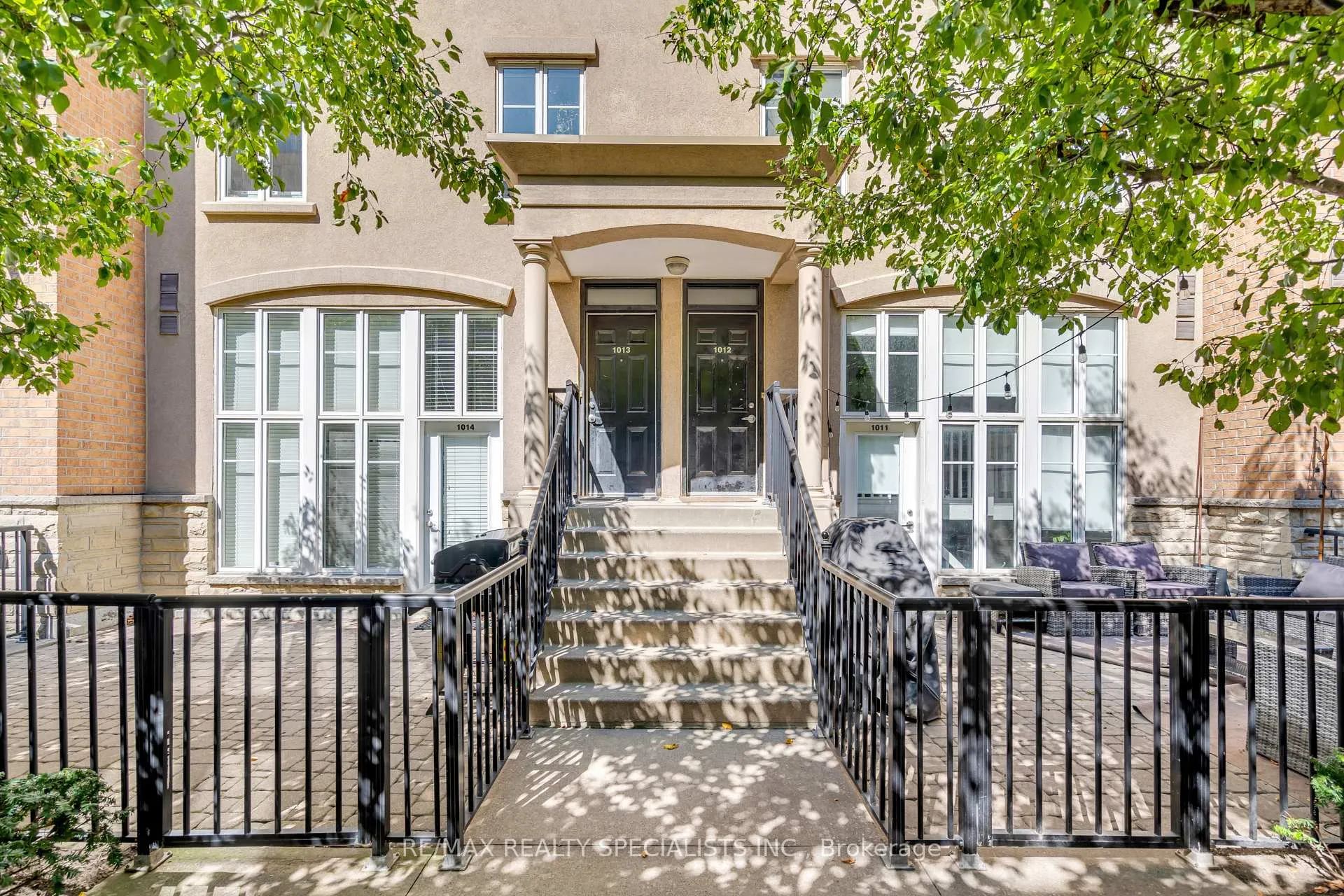 Front of Unit 1013, 54 East Liberty Street