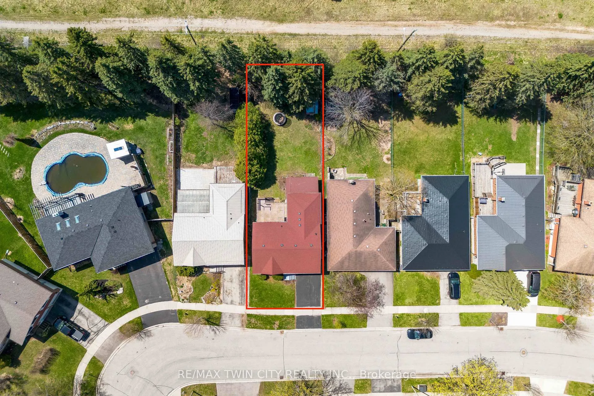 Photo 45 of 402 Lakeview Drive, Waterloo, Lakeshore Village — HOMEH
