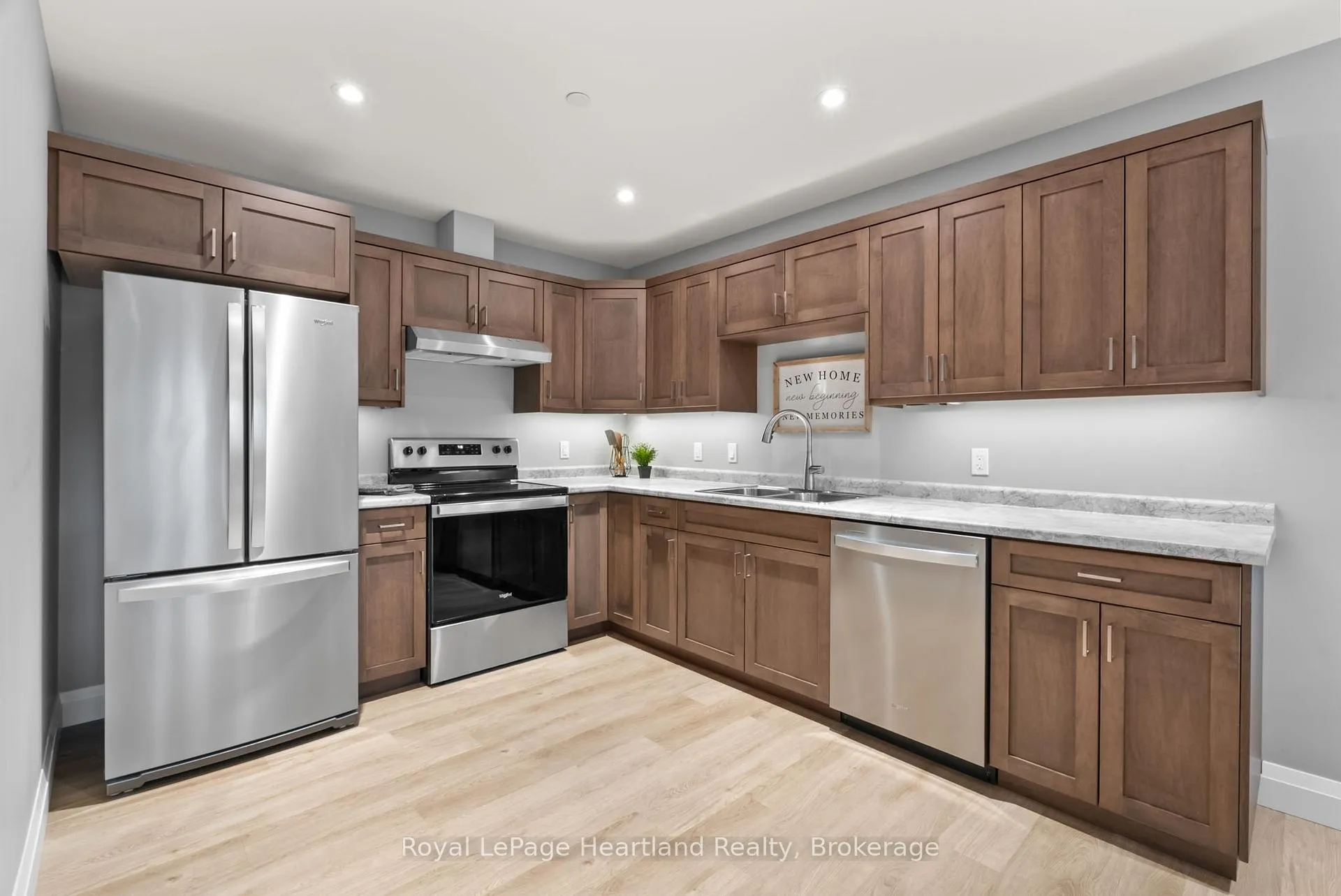 Photo of Unit 202, 187 Victoria Street W