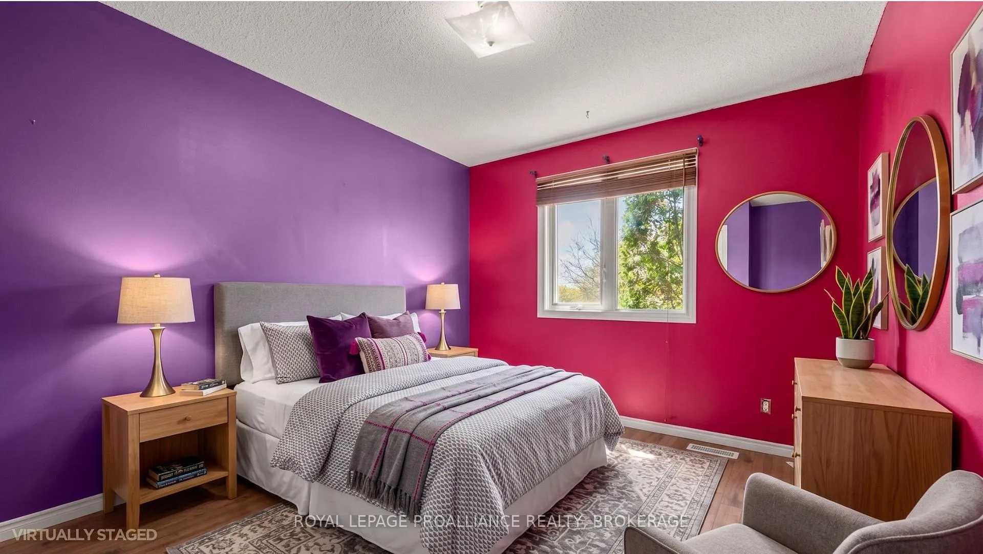 Photo 25 of 139 Dauphin Avenue, Kingston, Rideau — HOMEH