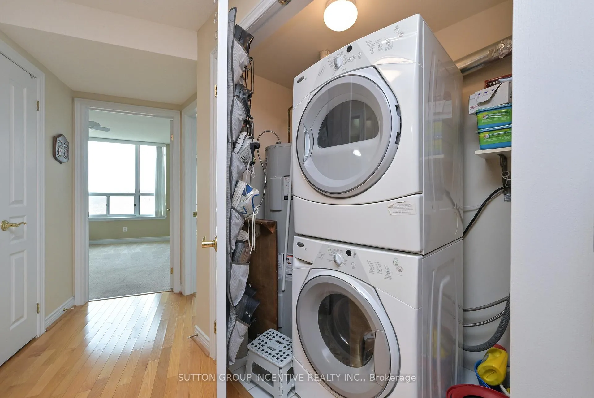 Photo 27 of Unit 308, 4 Briar Hill Heights, New Tecumseth, Rural New Tecumseth — HOMEH