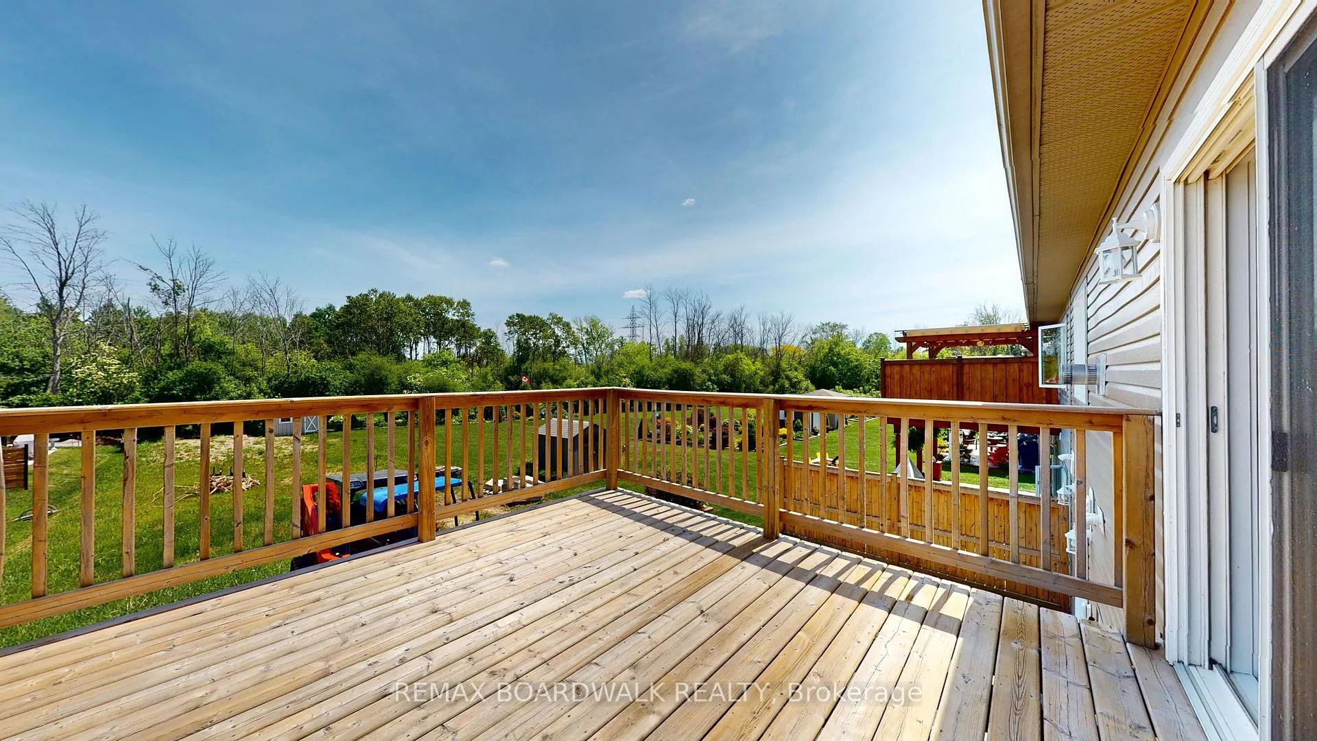 Photo 33 of 1025 Aspen Drive, Brockville — HOMEH