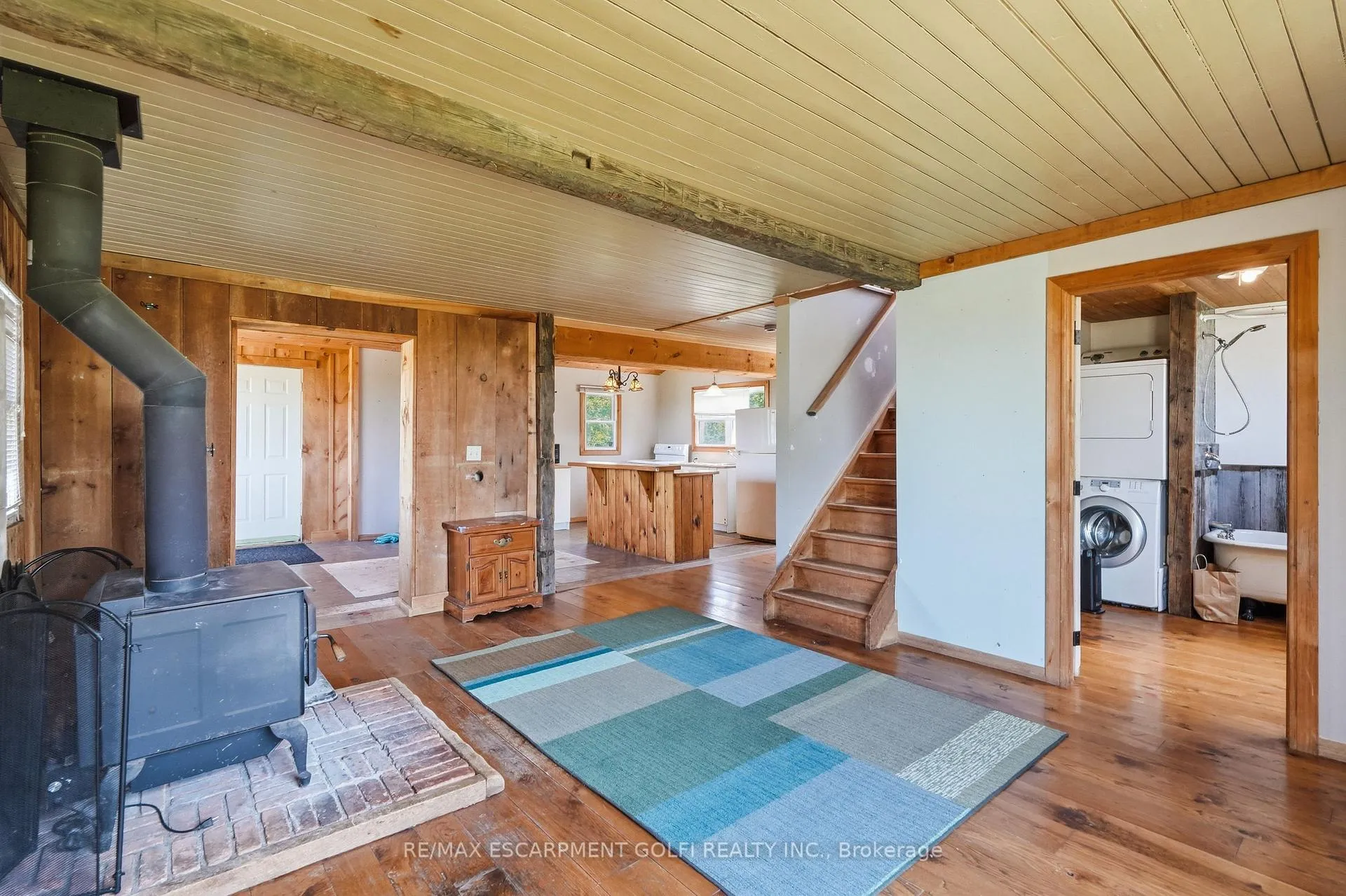 Photo 12 of 5153 Berry Road, Hamilton, Rural Glanbrook — HOMEH