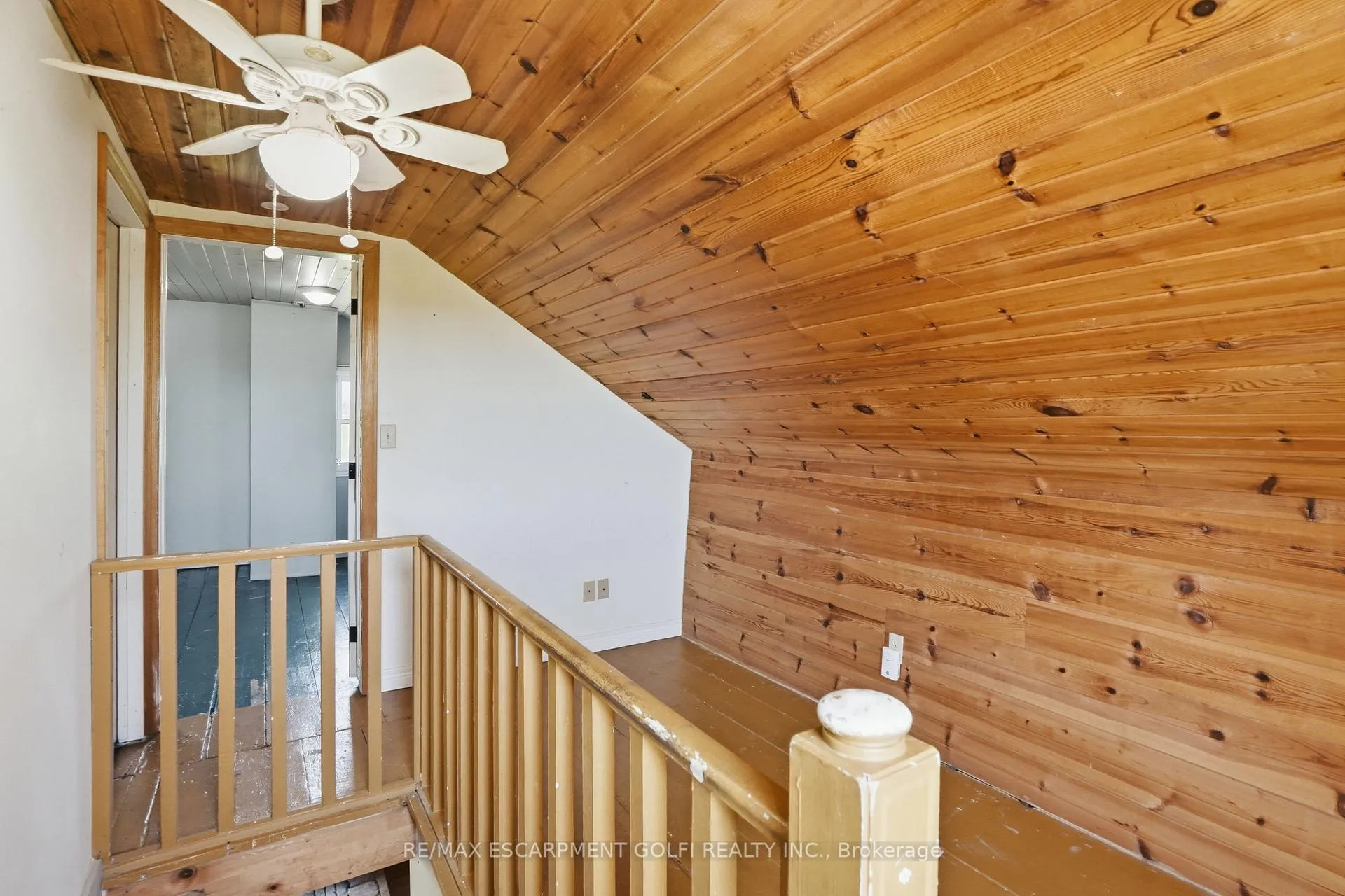 Photo 14 of 5153 Berry Road, Hamilton, Rural Glanbrook — HOMEH