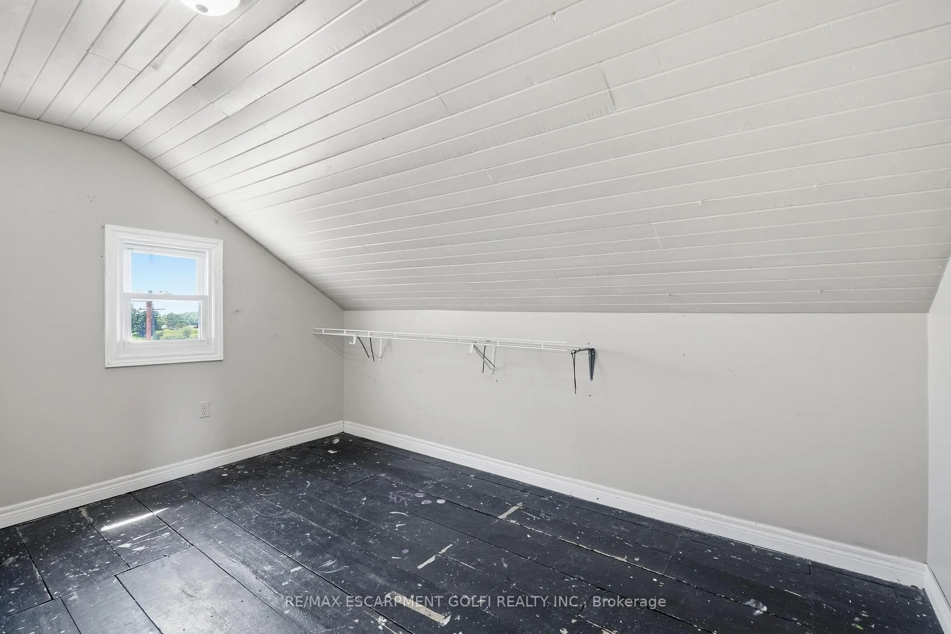 Photo 16 of 5153 Berry Road, Hamilton, Rural Glanbrook — HOMEH