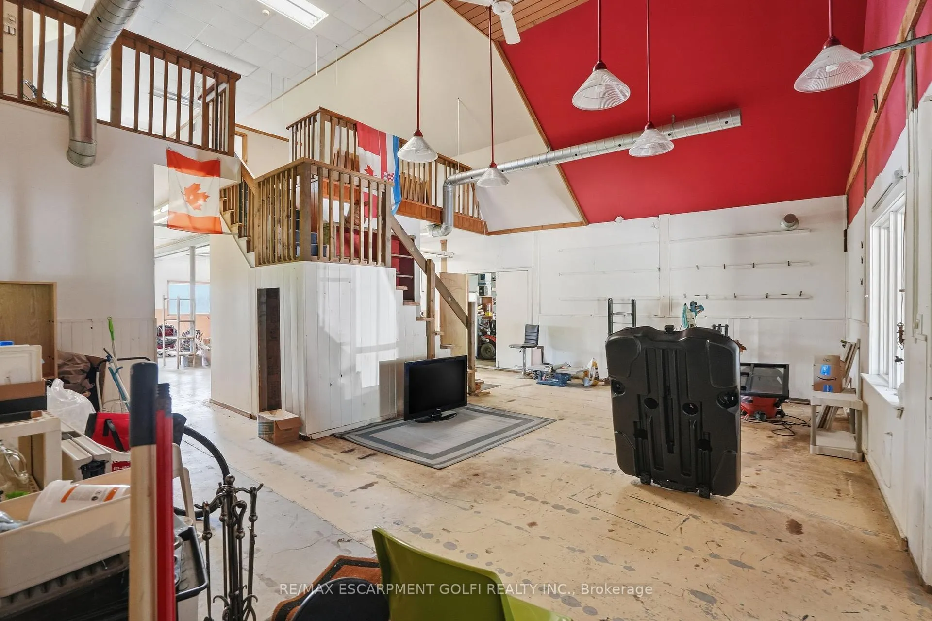 Photo 24 of 5153 Berry Road, Hamilton, Rural Glanbrook — HOMEH