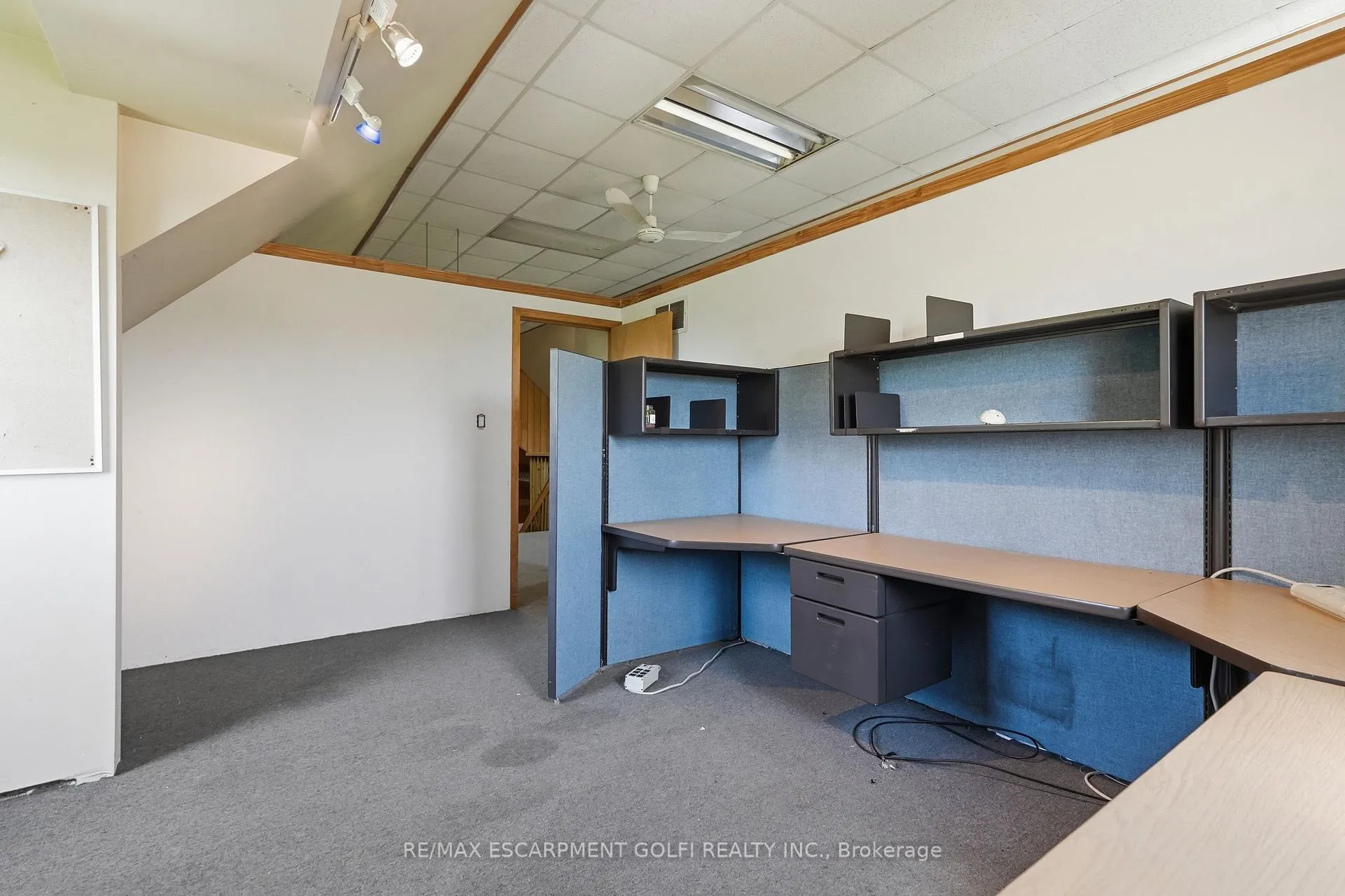 Photo 27 of 5153 Berry Road, Hamilton, Rural Glanbrook — HOMEH