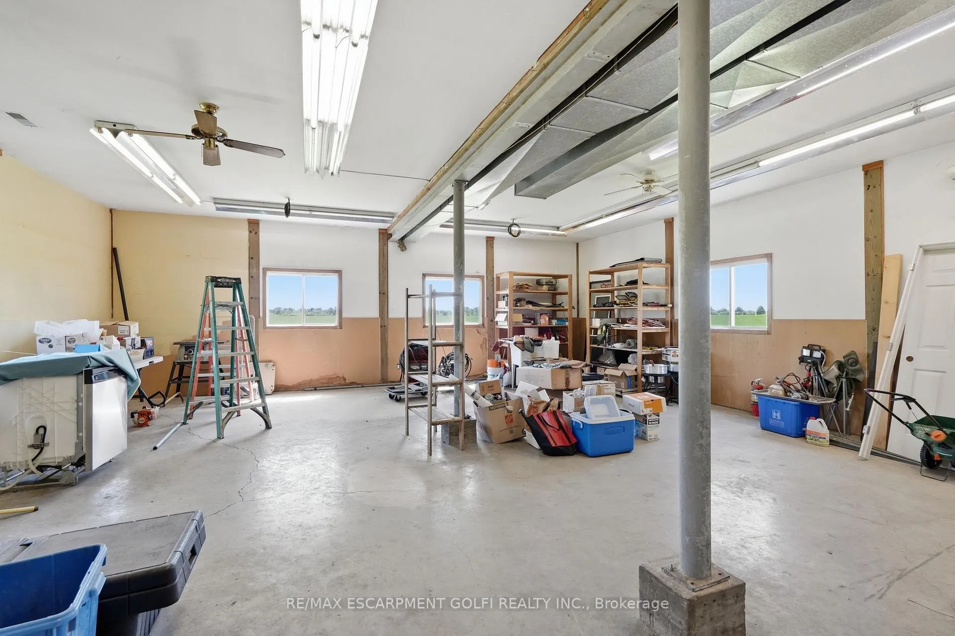 Photo 28 of 5153 Berry Road, Hamilton, Rural Glanbrook — HOMEH