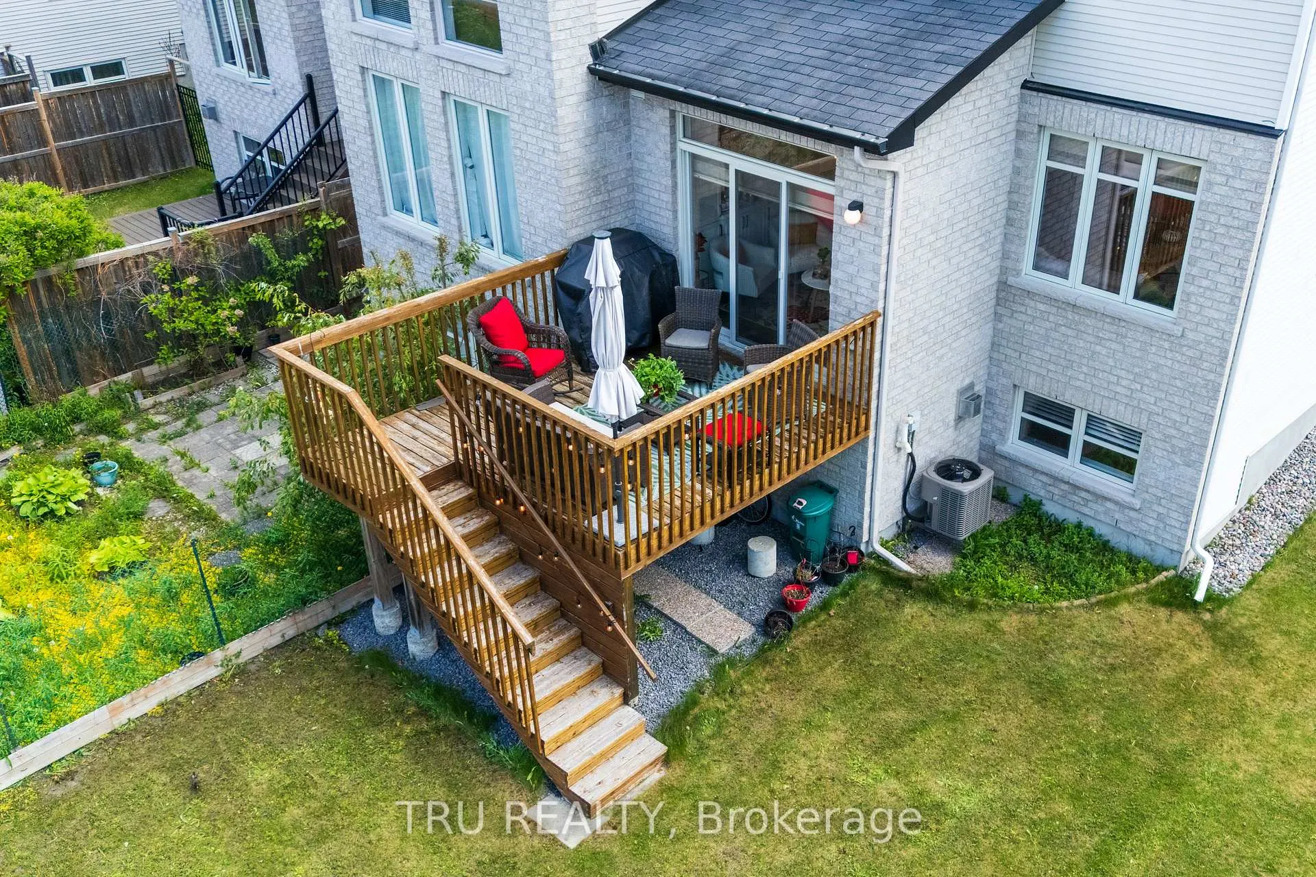 Photo 5 of 1019 Ottenbrite Crescent, Ottawa, Kanata - Kanata Lakes/Heritage Hills — HOMEH