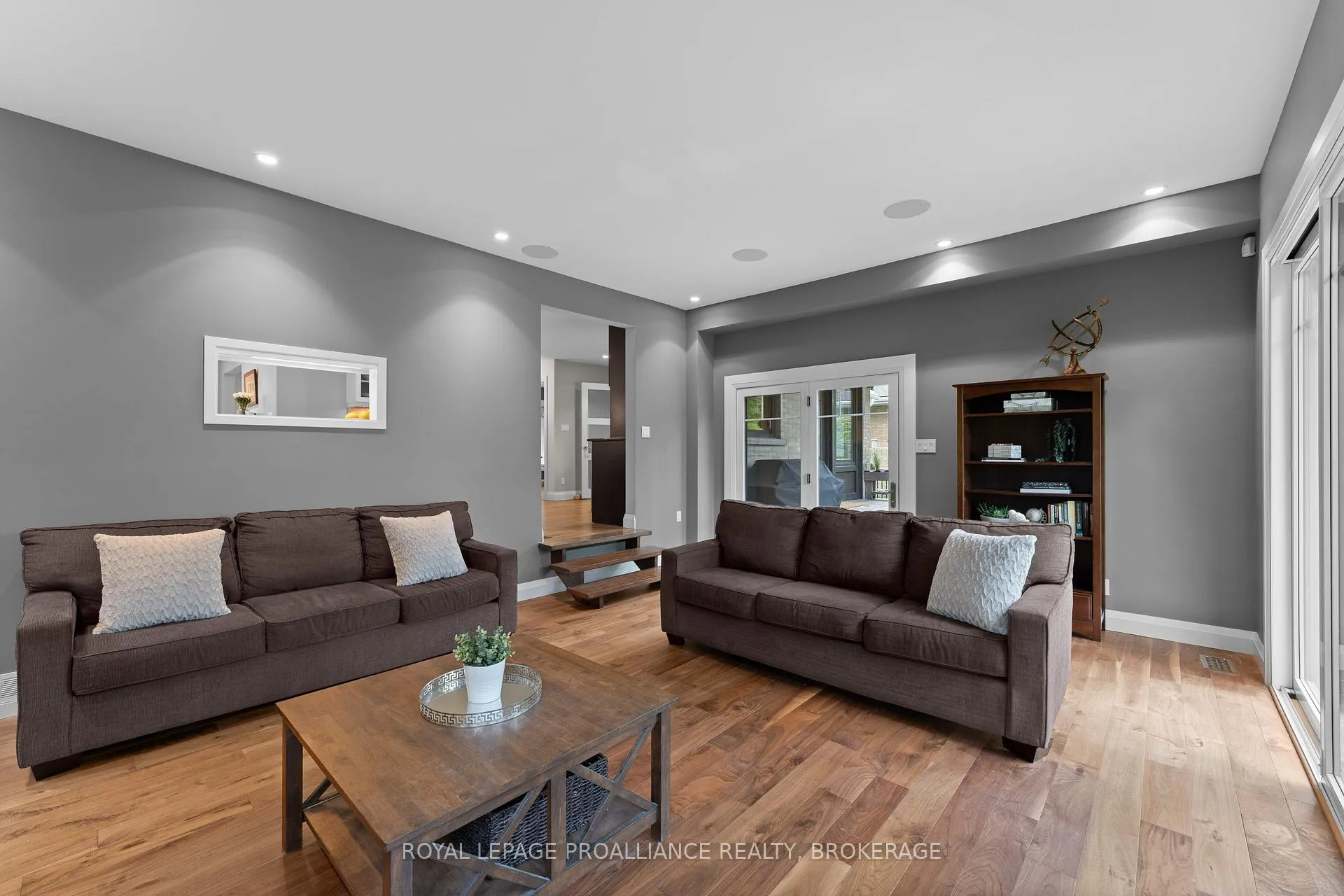 Photo 15 of 29 Hillcroft Drive, Kingston, Central City East — HOMEH