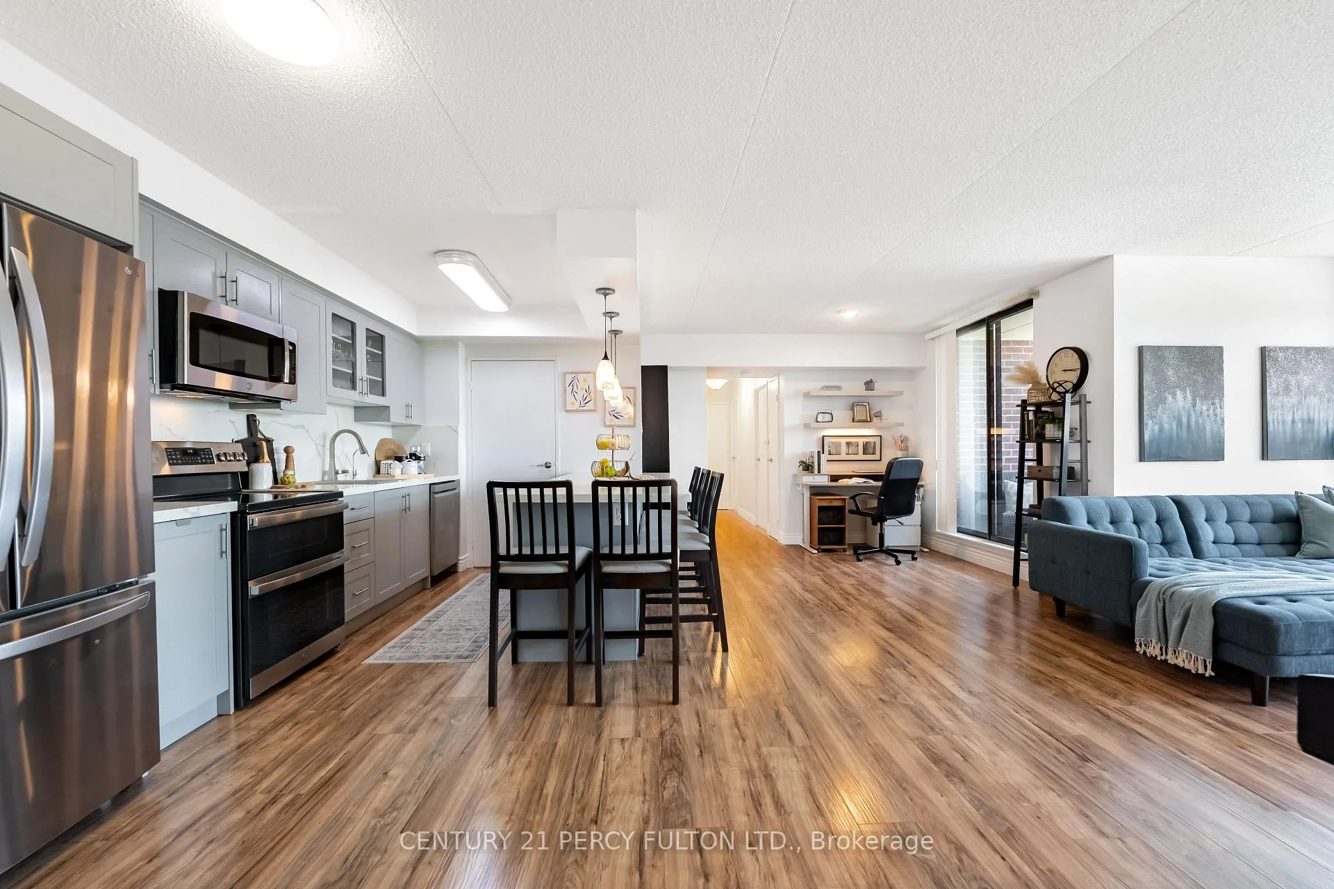 Photo 6 of Unit 601, 1530 Pickering Parkway, Pickering, Town Centre — HOMEH