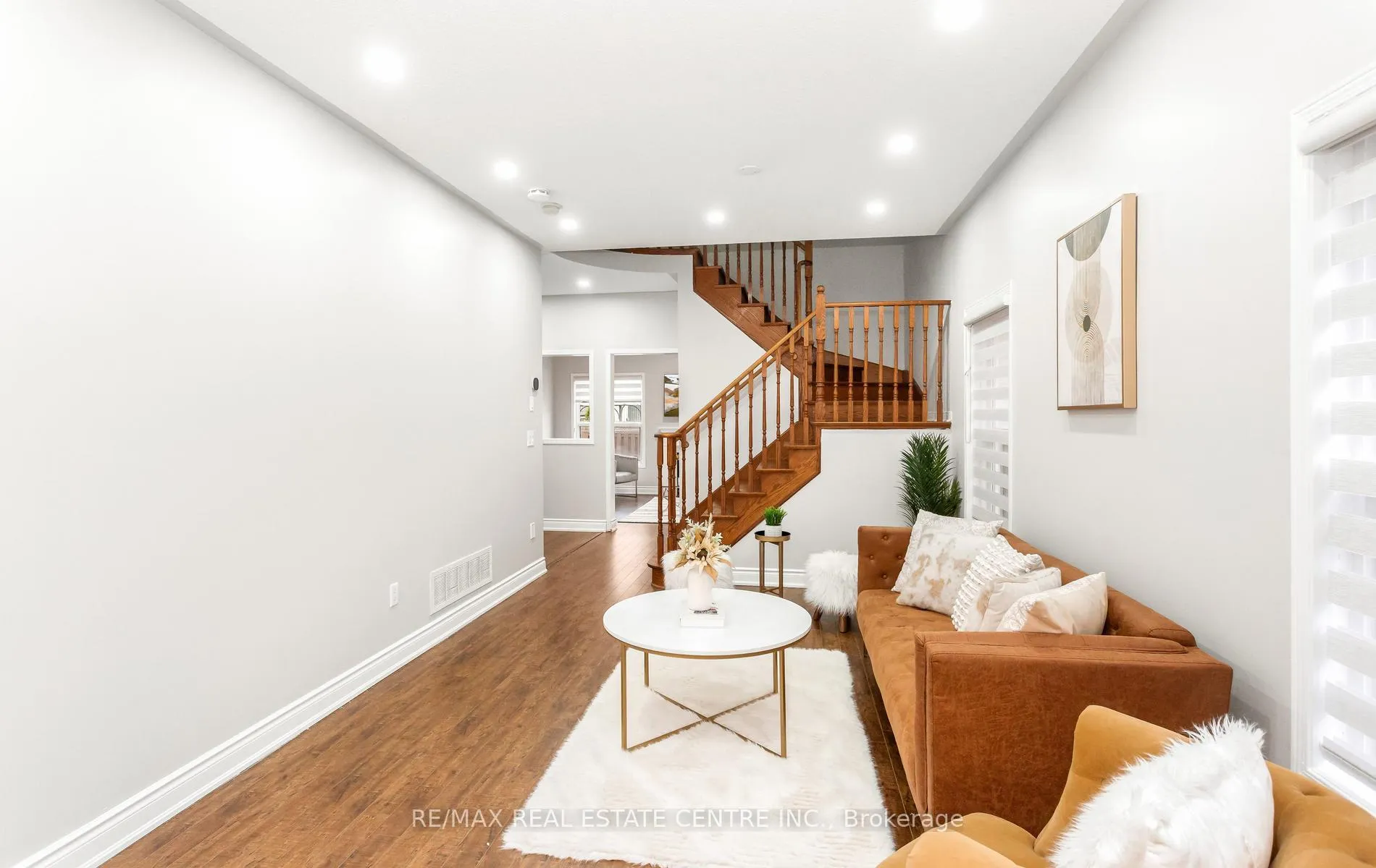 Photo 4 of 58 Knightswood Crescent, Brampton, Fletcher's Meadow — HOMEH