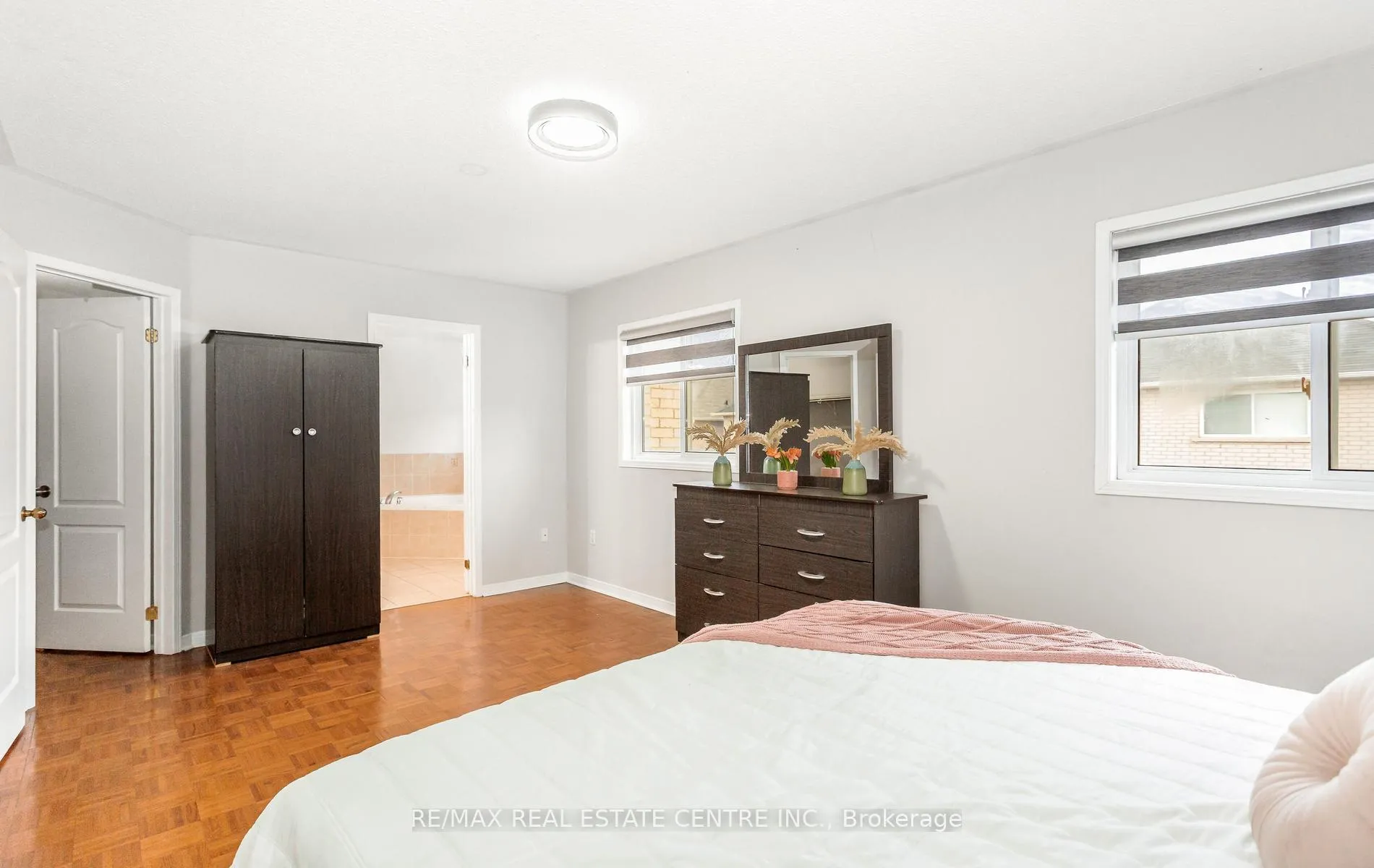 Photo 19 of 58 Knightswood Crescent, Brampton, Fletcher's Meadow — HOMEH