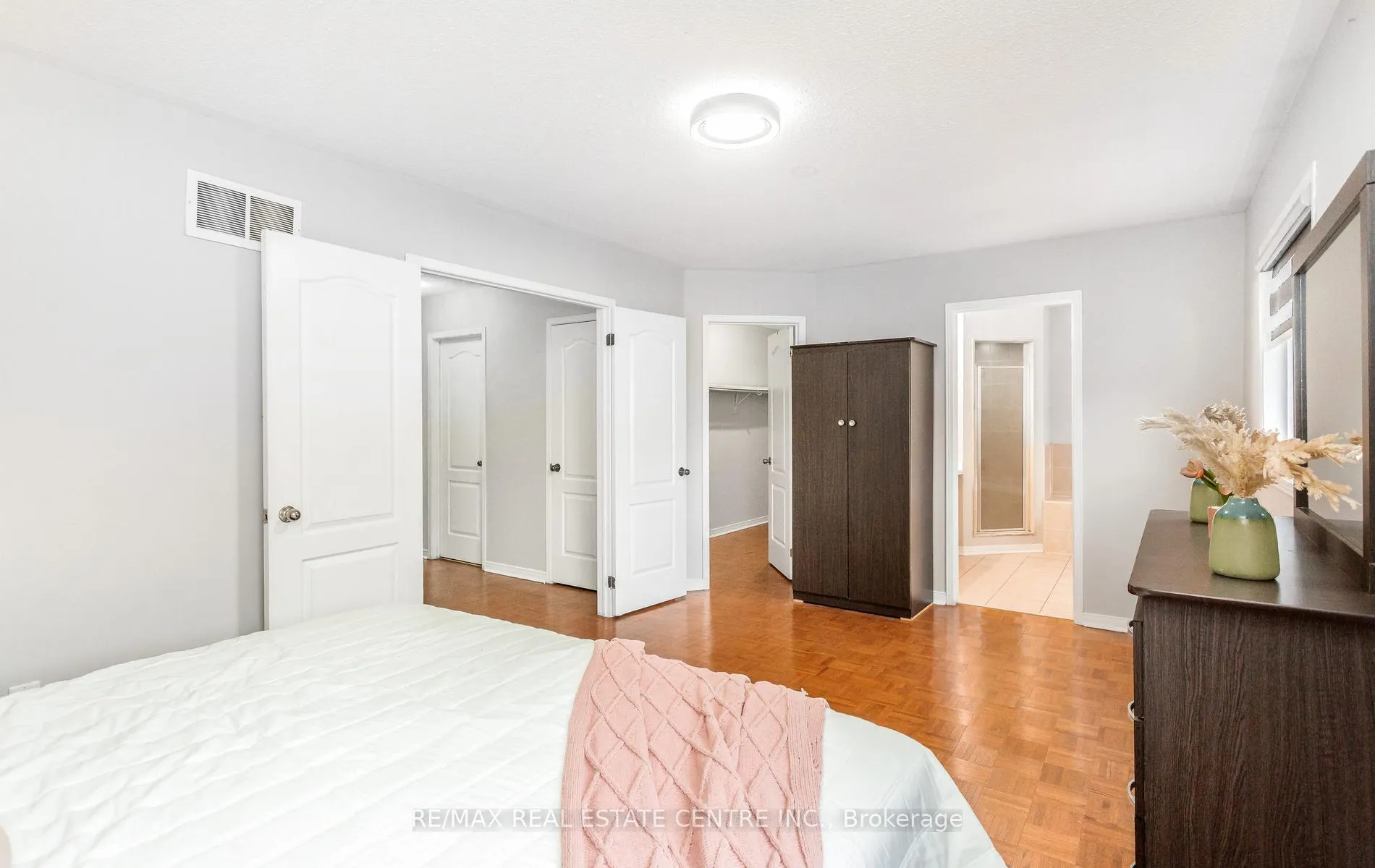 Photo 20 of 58 Knightswood Crescent, Brampton, Fletcher's Meadow — HOMEH