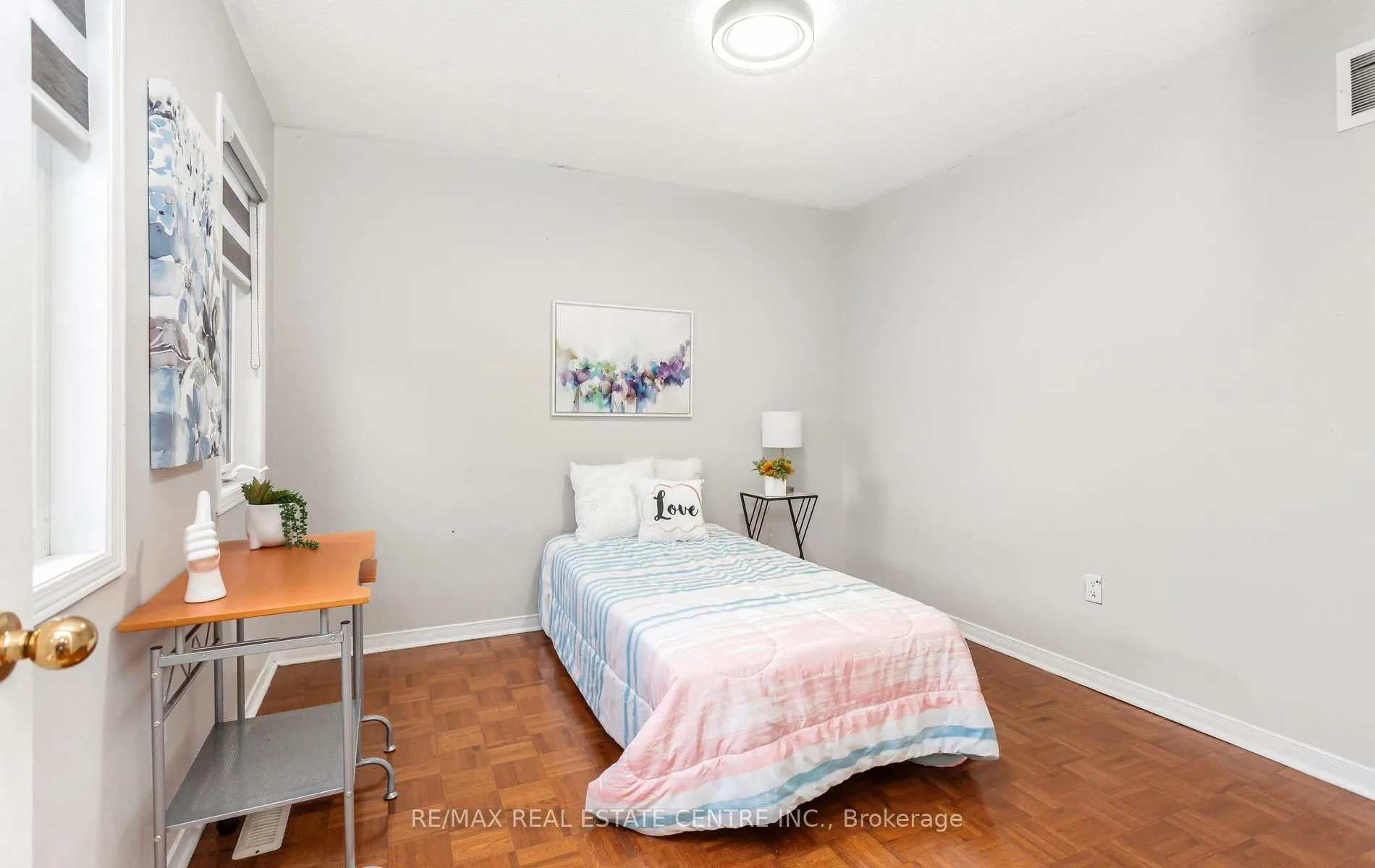 Photo 27 of 58 Knightswood Crescent, Brampton, Fletcher's Meadow — HOMEH