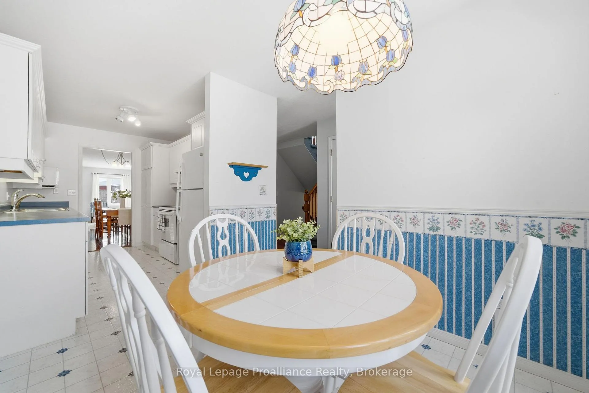 Photo 8 of 17 Pinegrove Court, Belleville, Belleville Ward — HOMEH
