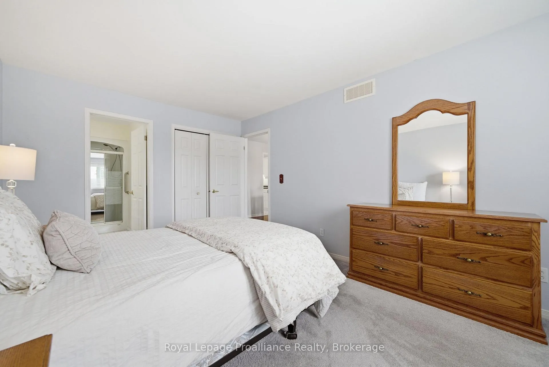 Photo 20 of 17 Pinegrove Court, Belleville, Belleville Ward — HOMEH