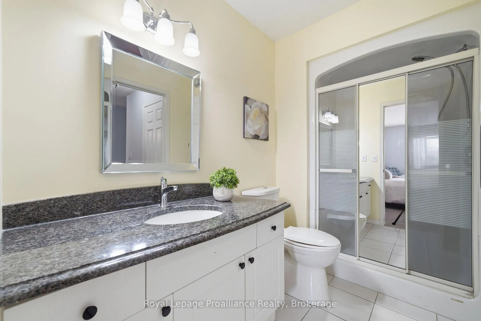 Photo 21 of 17 Pinegrove Court, Belleville, Belleville Ward — HOMEH