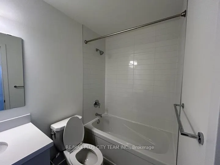 Photo 12 of Unit 702, 51 Clarington Boulevard, Clarington, Bowmanville — HOMEH
