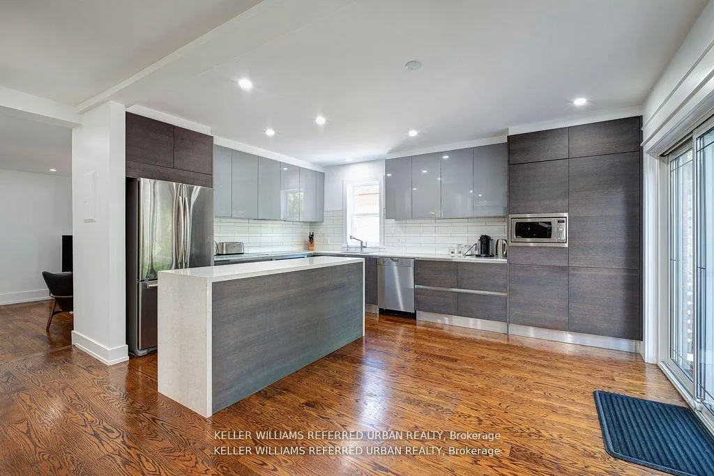 Photo 5 of 42 High Park Boulevard, Toronto, High Park-Swansea — HOMEH