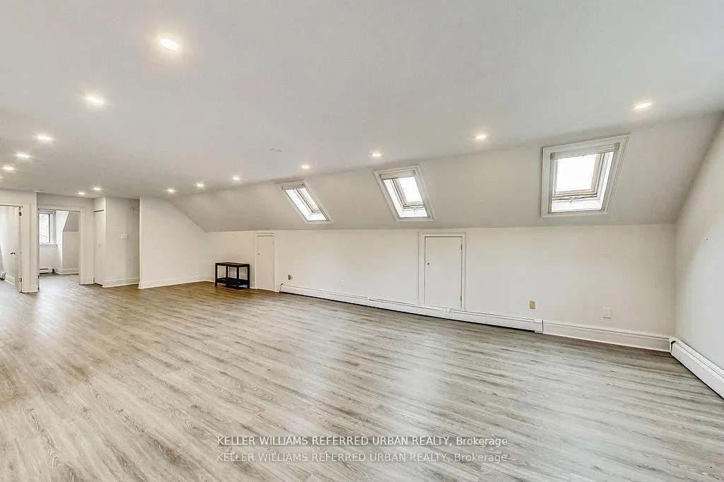 Photo 19 of 42 High Park Boulevard, Toronto, High Park-Swansea — HOMEH