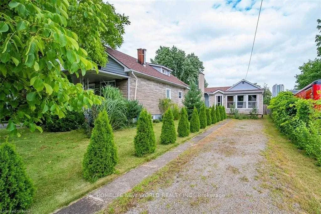 Photo 2 of Unit Side, 6568 Orchard Avenue, Niagara Falls, Dorchester — HOMEH