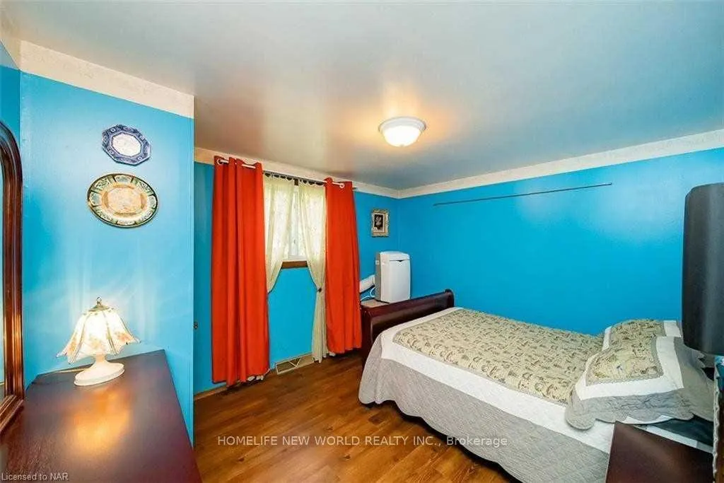 Photo 4 of Unit Side, 6568 Orchard Avenue, Niagara Falls, Dorchester — HOMEH