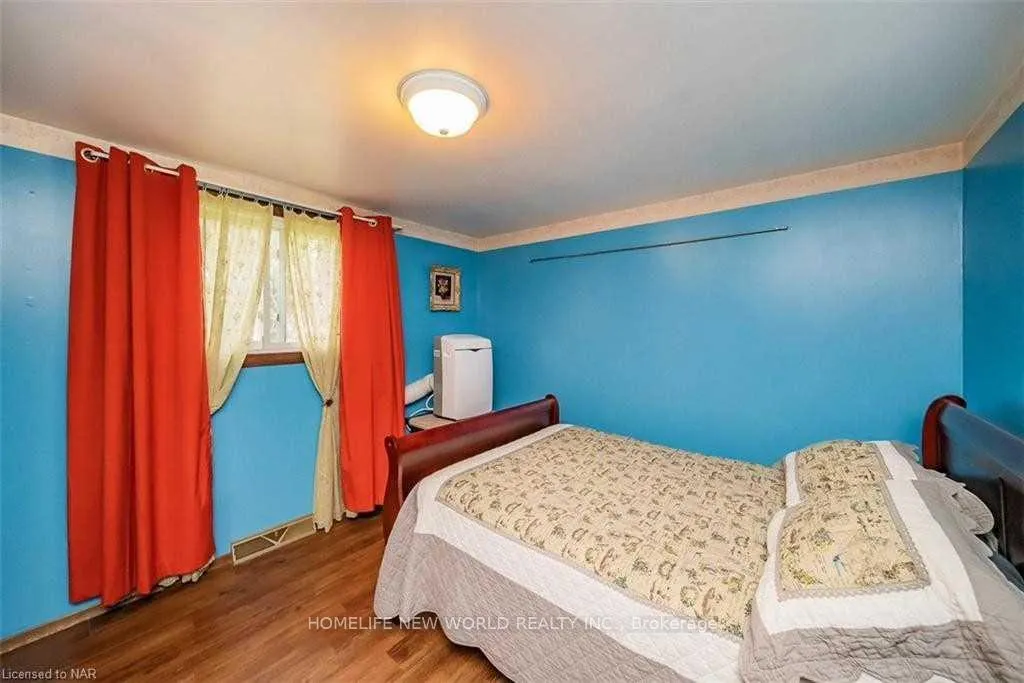 Photo 5 of Unit Side, 6568 Orchard Avenue, Niagara Falls, Dorchester — HOMEH